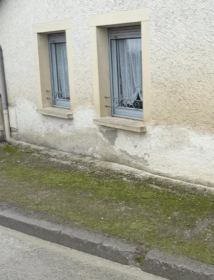 facade_maison_probleme_infiltration_humidite